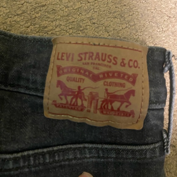 Size 25 Wedgie Skinny Levi’s Jeans Black Frayed Bottom - Picture 3 of 3